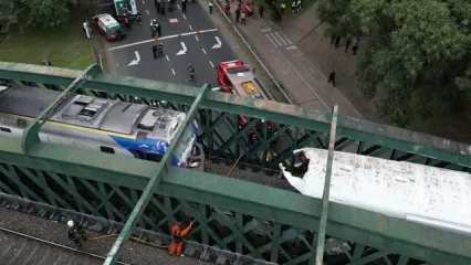 تصادف وحشتناک ۲ قطار، ۶۰ زخمی بر جای گذاشت