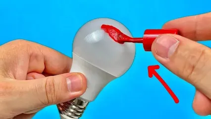 (ویدئو) نحوه تعمیر لامپ LED با سیم ظرفشویی و لاک ناخن!
