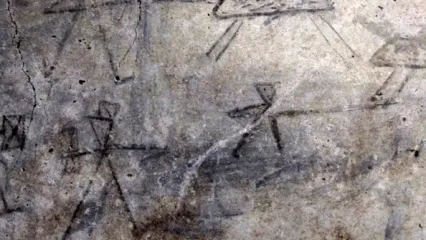کشف نقاشی‌های 2هزارساله‌ای که کودکان از گلادیاتورها کشیدند