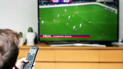 ساعت و زمان پخش بازی پرسپولیس - مس و استقلال و پیکان از شبکه ورزش و سه اعلام شد