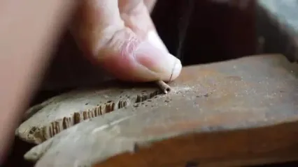 (ویدئو) نحوه ساخت انگشتر طلا با یاقوت کبود صورتی توسط جواهرساز معروف