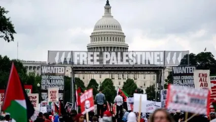 تظاهرات پرشمار معترضان علیه نتانیاهو در برابر کنگره آمریکا