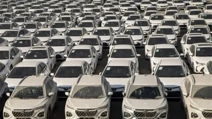 تعیین تکلیف سهمیه سوخت ۱۰۰ هزار خودروی پلاک مناطق آزاد