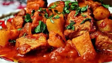 طرز تهیه پخت تاس کباب با مرغ برای شام امشب