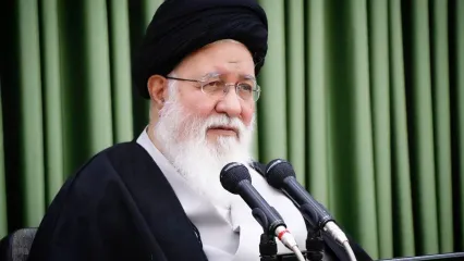تفسیر آیت‌الله علم‌الهدی از مذاکرات ایران و آمریکا: مذاکرات، سرعت‌گیر دشمنی دشمن است؛ مسوولان حواسشان باشد