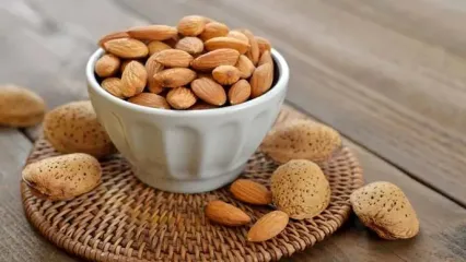 با بادام مثل کوره چربی‌های‌تان را بسوزانید+راهکار
