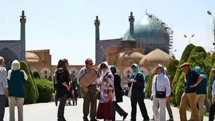 ورود به ایران برای گردشگران خارجی پولی شد؛ هر گردشگر ۵ یورو