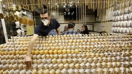 ریزش سنگین در بازار طلا و سکه تهران/ آخرین قیمت طلای ۱۸ عیار امروز پنجشنبه ۲۵ اردیبهشت ۱۴۰۴