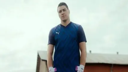 اخباری امیدوار به بازگشت زودهنگام به میادین فوتبال