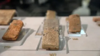 تمبر الواح هخامنشی رونمایی شد