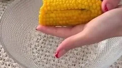 سالاد ذرت و ژامبون به همراه سس ویژه
