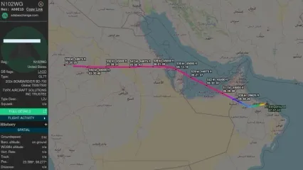 هواپیمای حامل ویتکاف در مسقط به زمین نشست