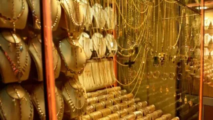 قیمت طلا ۲۴ عیار امروز پنجشنبه ۲۲ آبان ۱۴۰۴ اعلام شد / طلا از مرز ۱۵ میلیون عبور کرد