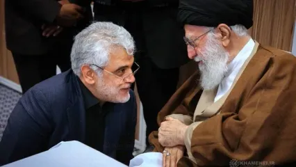 تصویری از گفت‌وگوی شهید دکتر محمدمهدی طهرانچی با رهبر معظم انقلاب