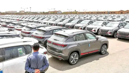 4 اقدام  خودرویی گمرک  در میانه و  پایان  جنگ