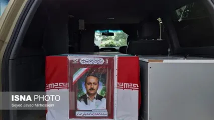 تصاویر؛ تشییع دانشمند هسته‌ای و ۱۲ عضو خانواده‌اش در آستانه اشرفیه