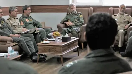 فرمانده کل ارتش: هیچ وقت اجازه نخواهیم داد یک وجب از خاک ایران از آن جدا شود