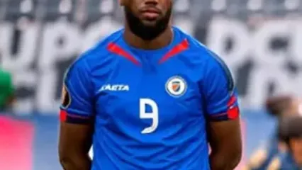 واکنش باشگاه استقلال به سیگار کشیدن نازون