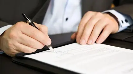 یک انتصاب در دانشگاه آزاد