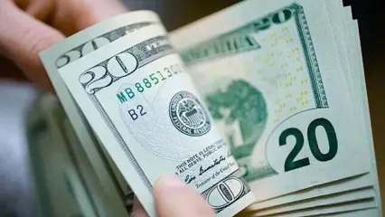 قیمت دلار امروز شنبه ۱ شهریور ماه ۱۴۰۴ | نرخ دلار آزاد چند؟