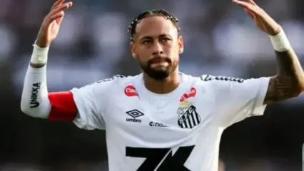 نیمار با سانتوس تمدید کرد