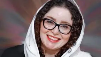 خواندن و رقص ژاله صامتی با دخــترش/ ویدئو
