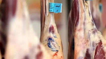 افزایش قیمت گوشت در بازار آزاد | توزیع گوشت یارانه ای یخی در میادین میوه و تره‌بار