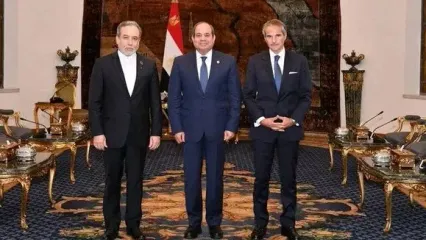 گفت‌وگوی سه‌جانبه عراقچی، بدر عبدالعاطی و گروسی درباره مسائل هسته‌ای