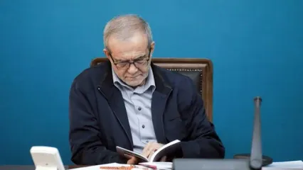 نامه رئیس‌جمهور به مجلس درباره اصلاحات لایحه بودجه ۱۴۰۵؛ افزایش حقوق، مالیات و یارانه در دستور کار