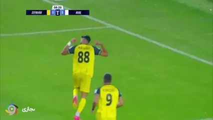 ویدیو: گل اول سپاهان به آخال توسط آرش رضاوند
