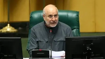 هدیه عجیب رئیس مجلی ملی پاکستان به قالیباف + عکس