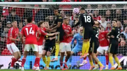 اعتراض ناتینگهام فارست به تصمیم بحث‌برانگیز داور در دیدار با منچستریونایتد