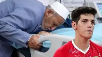 لحظه اعلام خبر فوت صابر کاظمی و اشک‌های پدر