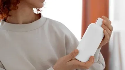 معرفی 5 شامپو برای موهای خشک و وز