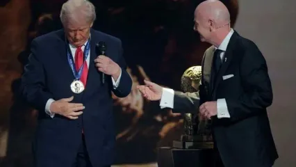 انتقادها به اهدای جایزه صلح فیفا  به ترامپ