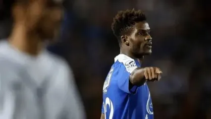 اندونگ با استقلال فسخ کرد