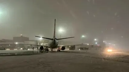 پرواز مشهد ـ همدان در مهرآباد فرود آمد