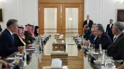 دیدار قائم‌مقام وزیر امور خارجه عربستان سعودی و معاون وزیر امور خارجه چین با وزیر امور خارجه