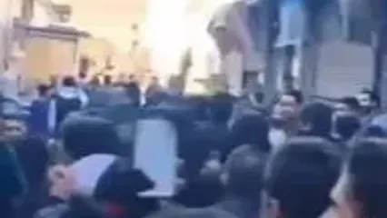 فیلم پربازدید از بیرون انداختن لیدر آشوب توسط بازاریان تهران