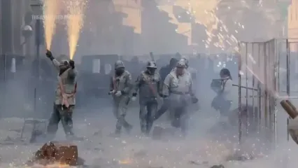 ببینید؛ نبردی شاد با آرد و تخم‌مرغ در اسپانیا