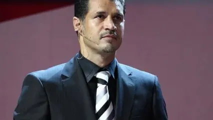 ویدیویی از حضور علی دایی در قلعه شفیع‌آباد کرمان