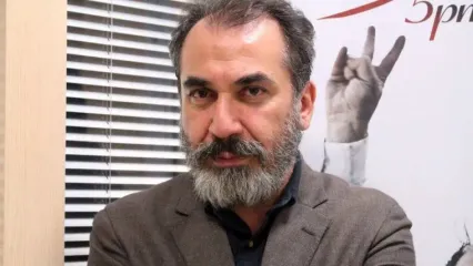 سیامک انصاری عذرخواهی کرد