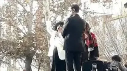 پهلویست‌ها و رجویست‌ها در تجمع ۲۰۰‌ نفرۀ مشهد به جان هم افتادند