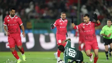 درگیری شدید فیزیکی با کاپیتان پرسپولیس/ حمله سرپرست آلومینیوم به سروش رفیعی +ویدیو