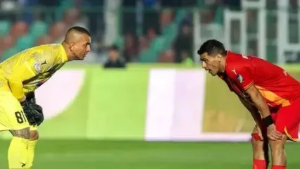 شکست عجیب پرسپولیس مقابل فولاد ۱۰ نفره/ ۳ گل در ۷ دقیقه!