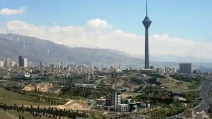 آخرین وضعیت کیفیت هوای تهران جمعه ۱۰ بهمن ۱۴۰۴