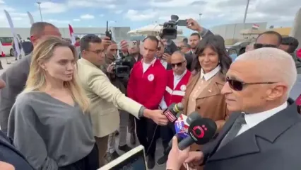 آنجلینا جولی از گذرگاه رفح بازدید کرد