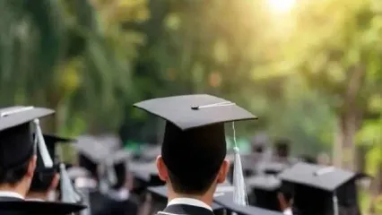 فراخوان سوم جذب نخبگان همچنان مبهم و غیرشفاف؛ بنیاد ملی نخبگان به کمیسون اصل ۹۰ در مهلت مقرر پاسخ نداد