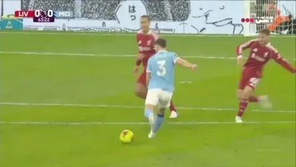 خلاصه بازی لیورپول مقابل منچستر سیتی را ببینید