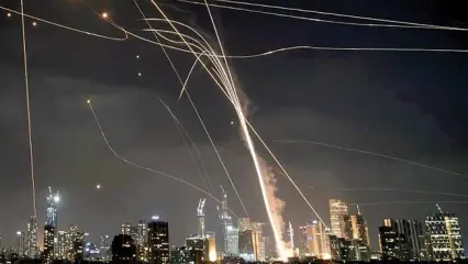 قدرت موشکی ایران هم‌سنگ بمب اتم است